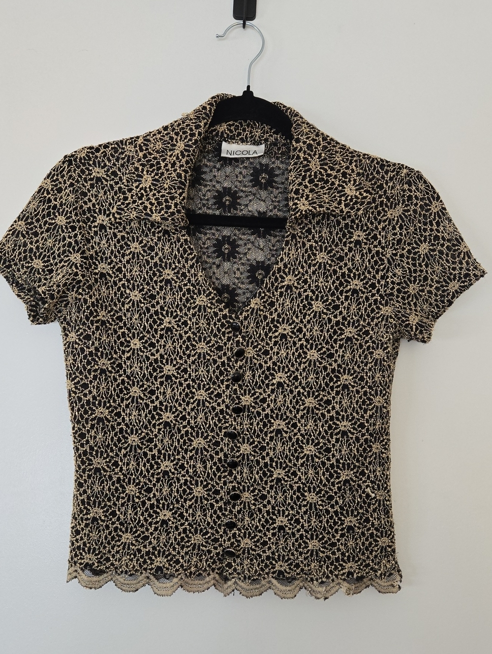NICOLA Black and Beige Lace Button-Front Short Sleeve Top